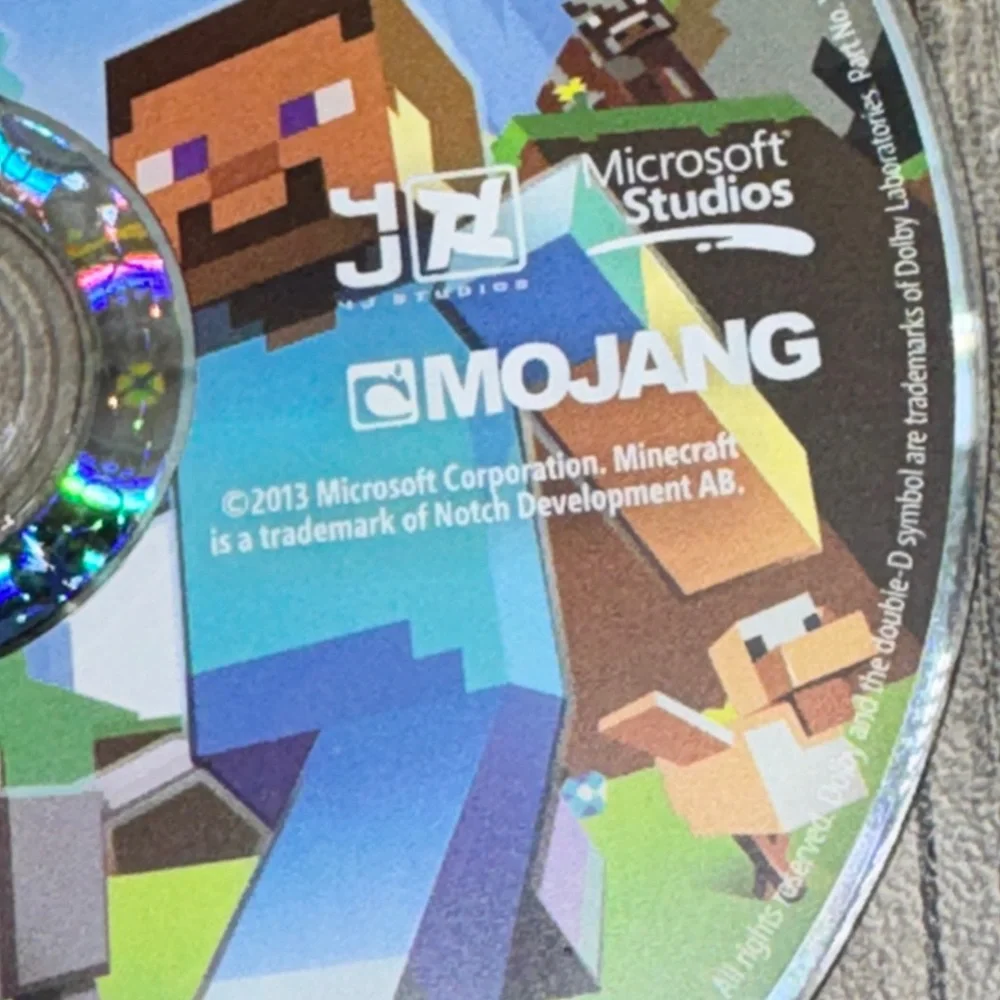 Minecraft - Xbox 360 Edition (Microsoft Xbox 360) Mojang Disc Only